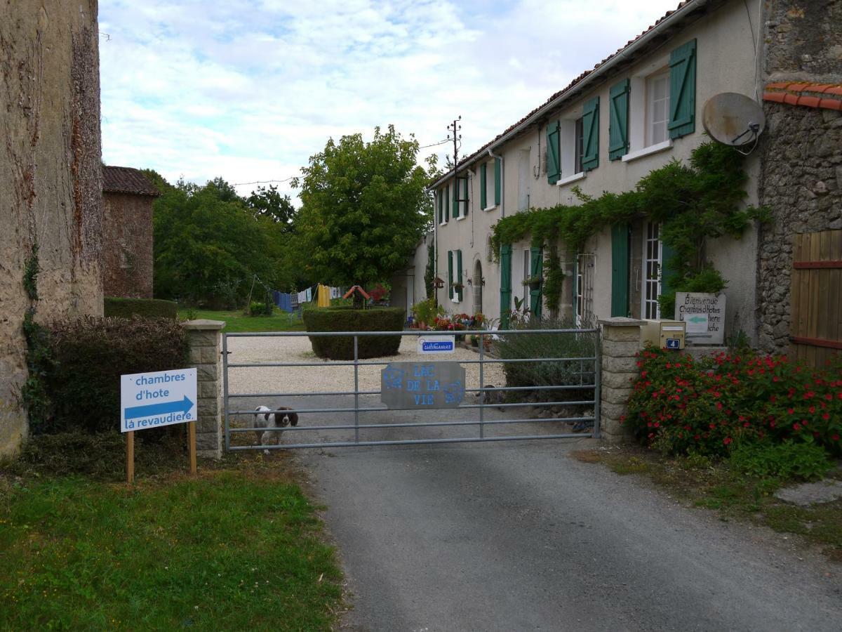 La Revaudiere Bressuire Exterior photo